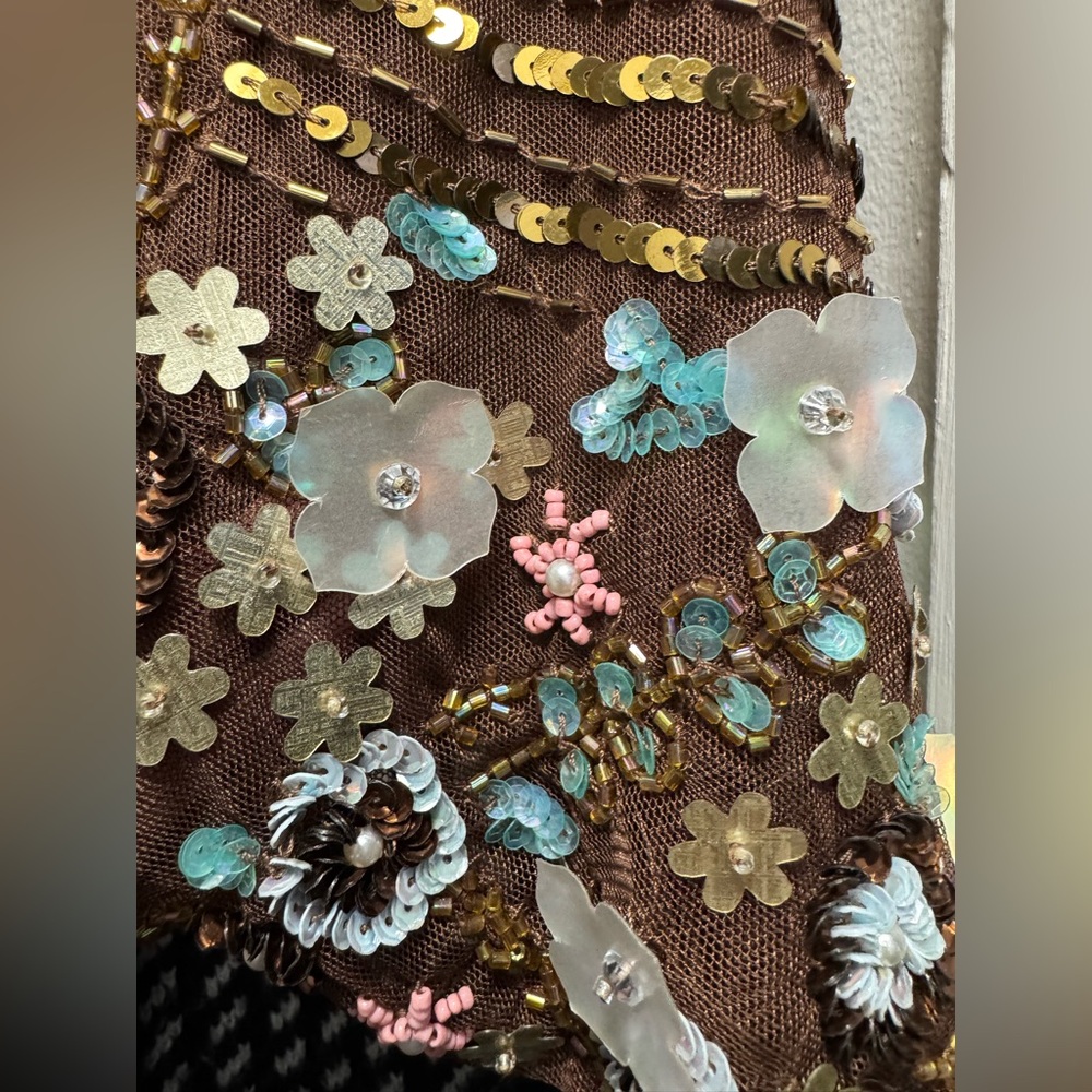 Mac Duggal Elegant Sequin Evening Gown with Cape, sz 8 - Picture 9 of 9